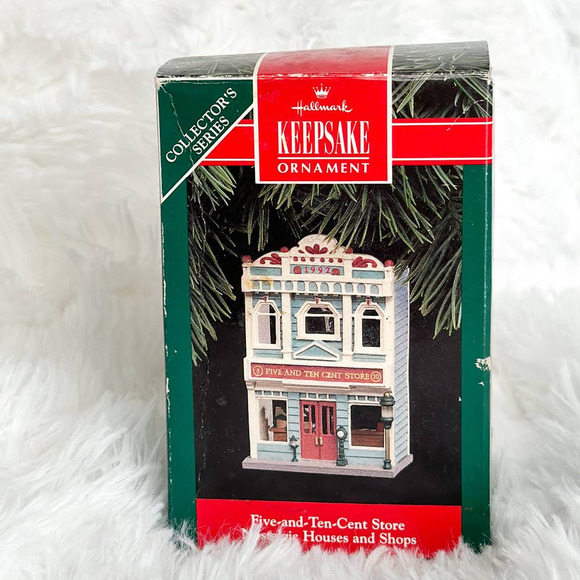 Hallmark Christmas Holiday Christmas Five and Dime Cent - Picture 1 of 1